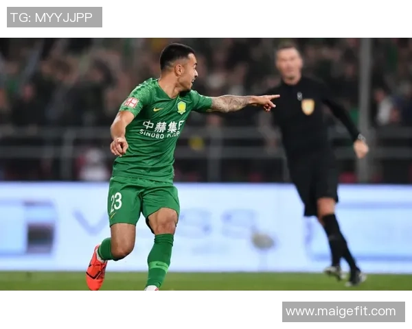 南京足球队在世界锦标赛积分榜上以100分稳居第一名引发关注 南京足球队在世界锦标赛积分榜上以100分稳居第一名引发关注